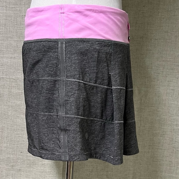 Lululemon skort - Picture 3 of 7